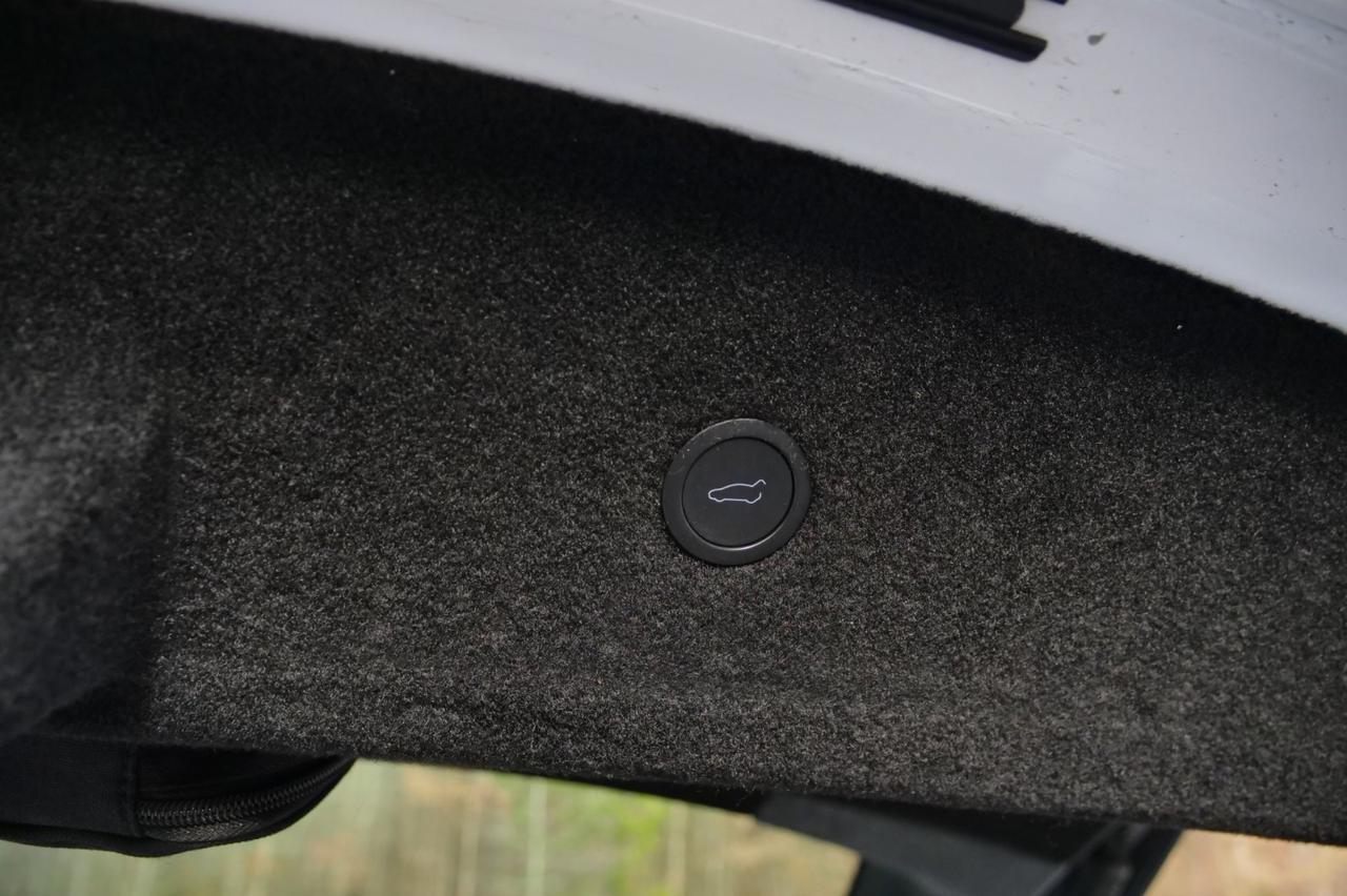 2021 Tesla Model S Plaid / White Interior / Heated & Cooled Seats! Lincolnton NC