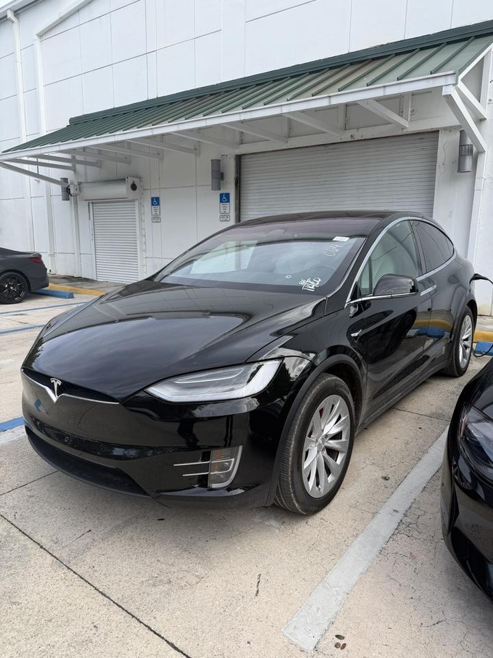 2021 Tesla Model X Performance