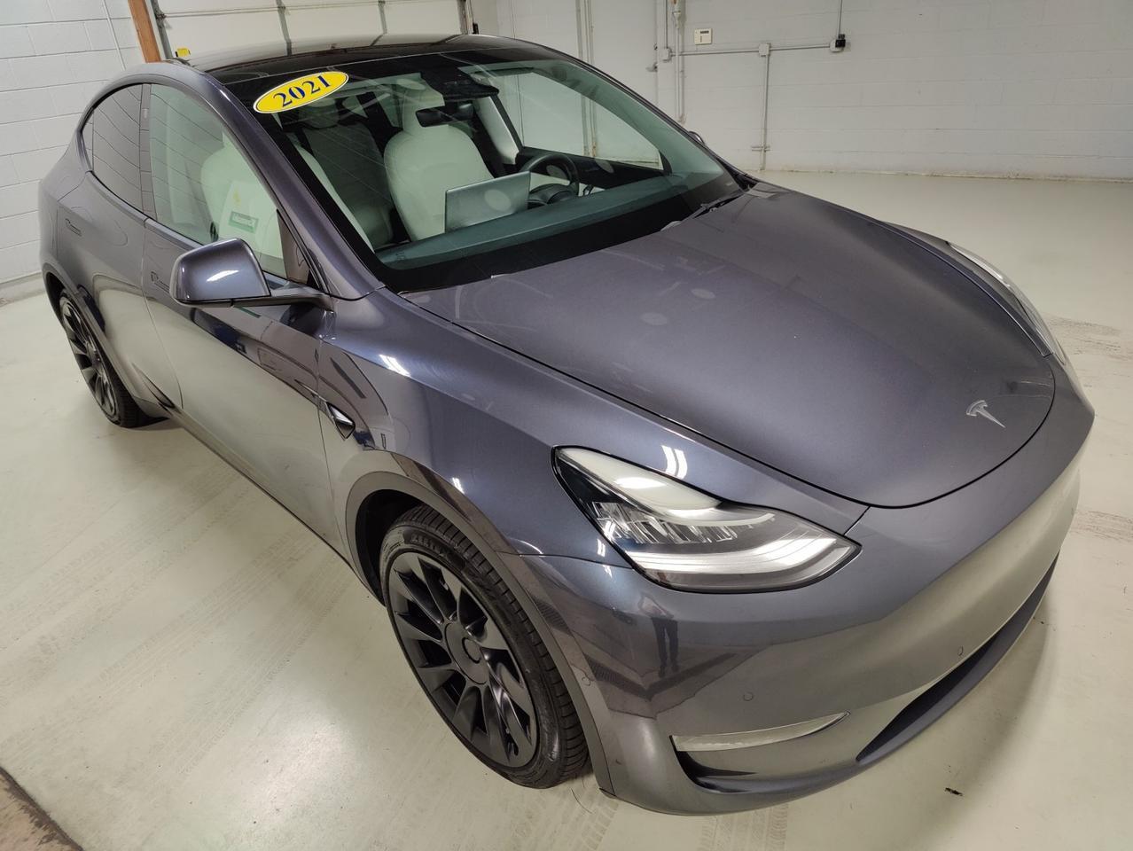 Used 2021 Tesla Model Y Long Range AWD 3RD Row Seating in Carol Stream IL