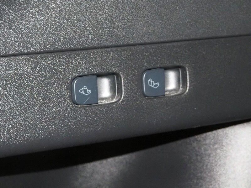 2021 Tesla Model Y Long Range AWD *AUTOPILOT, NAVIGATION, SAFETY ALERTS, ADAPTIVE CRUISE, SURROUND VIEW CAMERAS, PANORAMA GLASS ROOF, HEATED SEATS/STEERING WHEEL, WIRELESS CHARGING Round Rock TX