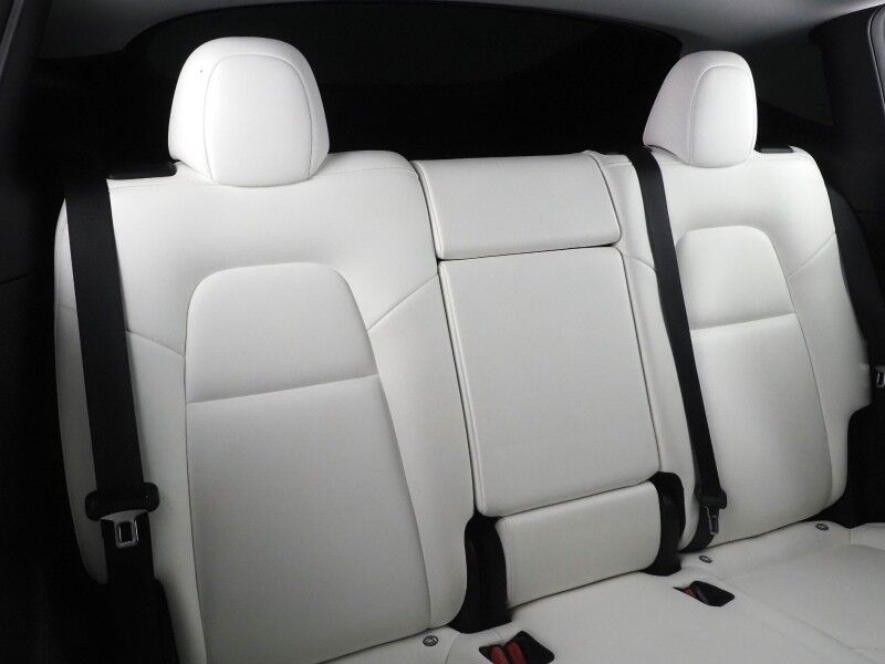 2021 Tesla Model Y Long Range AWD *AUTOPILOT, NAVIGATION, SAFETY ALERTS, ADAPTIVE CRUISE, SURROUND VIEW CAMERAS, PANORAMA GLASS ROOF, HEATED SEATS/STEERING WHEEL, WIRELESS CHARGING Round Rock TX