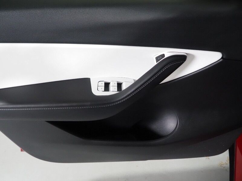 2021 Tesla Model Y Long Range AWD *AUTOPILOT, NAVIGATION, SAFETY ALERTS, ADAPTIVE CRUISE, SURROUND VIEW CAMERAS, PANORAMA GLASS ROOF, HEATED SEATS/STEERING WHEEL, WIRELESS CHARGING Round Rock TX