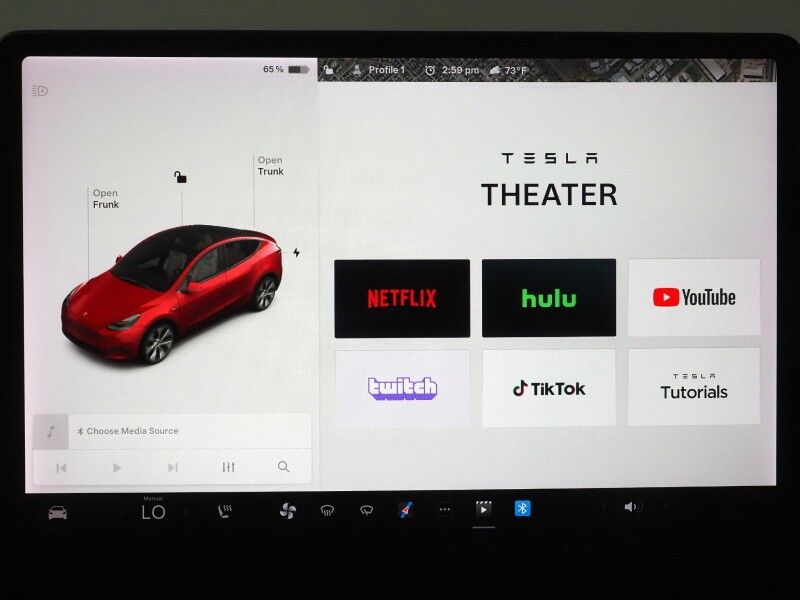 2021 Tesla Model Y Long Range AWD *AUTOPILOT, NAVIGATION, SAFETY ALERTS, ADAPTIVE CRUISE, SURROUND VIEW CAMERAS, PANORAMA GLASS ROOF, HEATED SEATS/STEERING WHEEL, WIRELESS CHARGING Round Rock TX