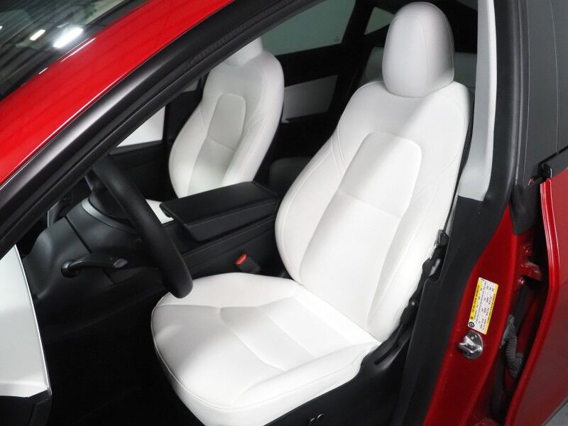 2021 Tesla Model Y Long Range AWD *AUTOPILOT, NAVIGATION, SAFETY ALERTS, ADAPTIVE CRUISE, SURROUND VIEW CAMERAS, PANORAMA GLASS ROOF, HEATED SEATS/STEERING WHEEL, WIRELESS CHARGING Round Rock TX