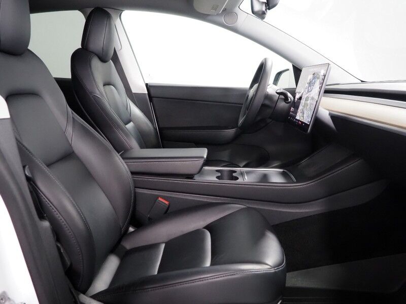 2021 Tesla Model Y Long Range AWD *FULL SELF-DRIVING ENABLED, ACCELERATION BOOST, AUTOPILOT, NAVIGATION, SAFETY ALERTS, ADAPTIVE CRUISE, 360 CAMERAS, PANO GLASS ROOF, HEATED SEATS/STEERING WHEEL, 20 INDUCTION WHEELS, WIRELESS CHARGING Round Rock TX