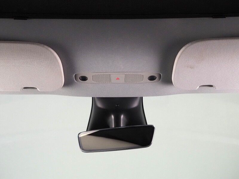 2021 Tesla Model Y Long Range AWD *FULL SELF-DRIVING ENABLED, ACCELERATION BOOST, AUTOPILOT, NAVIGATION, SAFETY ALERTS, ADAPTIVE CRUISE, 360 CAMERAS, PANO GLASS ROOF, HEATED SEATS/STEERING WHEEL, 20 INDUCTION WHEELS, WIRELESS CHARGING Round Rock TX