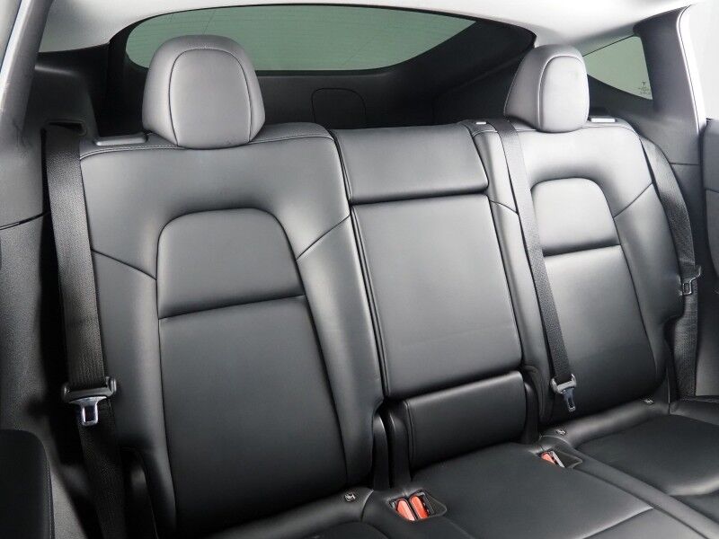 2021 Tesla Model Y Long Range AWD *FULL SELF-DRIVING ENABLED, ACCELERATION BOOST, AUTOPILOT, NAVIGATION, SAFETY ALERTS, ADAPTIVE CRUISE, 360 CAMERAS, PANO GLASS ROOF, HEATED SEATS/STEERING WHEEL, 20 INDUCTION WHEELS, WIRELESS CHARGING Round Rock TX