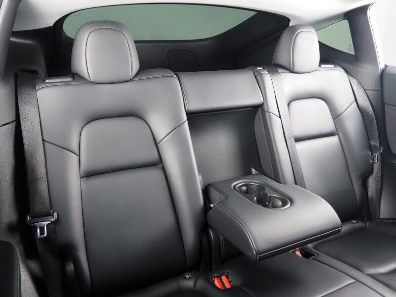 2021 Tesla Model Y Long Range AWD *FULL SELF-DRIVING ENABLED, ACCELERATION BOOST, AUTOPILOT, NAVIGATION, SAFETY ALERTS, ADAPTIVE CRUISE, 360 CAMERAS, PANO GLASS ROOF, HEATED SEATS/STEERING WHEEL, 20 INDUCTION WHEELS, WIRELESS CHARGING Round Rock TX