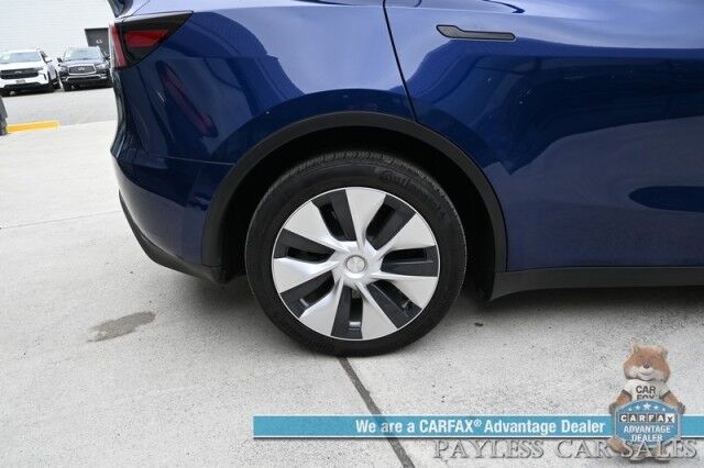 2021 Tesla Model Y Long Range / AWD / Front & Rear Heated Leather Seats / Heated Steering Wheel / NAV / Fixed Glass Roof / Lane Departure & Blind Spot Alert / Bluetooth / Backup Camera / 326 Mile Range / Only 12K Miles / 1-Owner Anchorage AK