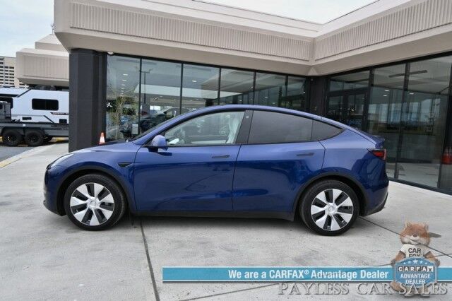 2021 Tesla Model Y Long Range / AWD / Front & Rear Heated Leather Seats / Heated Steering Wheel / NAV / Fixed Glass Roof / Lane Departure & Blind Spot Alert / Bluetooth / Backup Camera / 326 Mile Range / Only 12K Miles / 1-Owner Anchorage AK