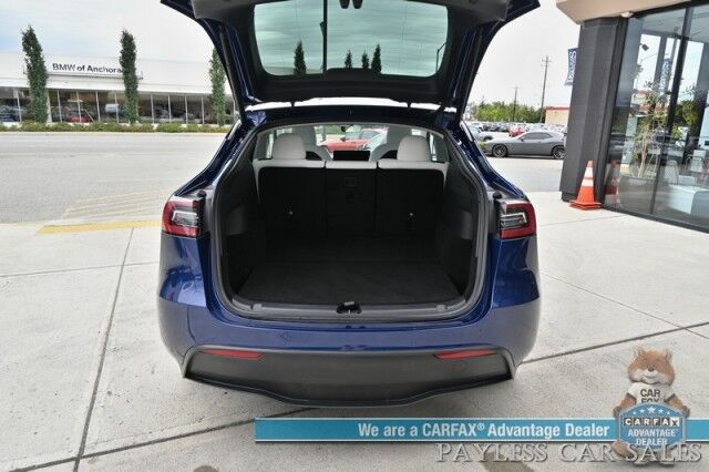 2021 Tesla Model Y Long Range / AWD / Front & Rear Heated Leather Seats / Heated Steering Wheel / NAV / Fixed Glass Roof / Lane Departure & Blind Spot Alert / Bluetooth / Backup Camera / 326 Mile Range / Only 12K Miles / 1-Owner Anchorage AK