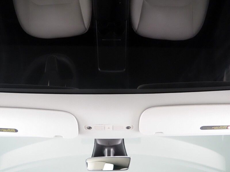 2021 Tesla Model Y Long Range AWD *TRAFFIC AWARE CRUISE CONTROL, NAVIGATION, SAFETY ALERTS, SURROUND VIEW CAMERAS, PANORAMA GLASS ROOF, HEATED SEATS/STEERING WHEEL, 20 INCH WHEELS, WIRELESS CHARGING Round Rock TX