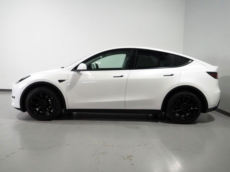 2021 Tesla Model Y Long Range AWD *TRAFFIC AWARE CRUISE CONTROL, NAVIGATION, SAFETY ALERTS, SURROUND VIEW CAMERAS, PANORAMA GLASS ROOF, HEATED SEATS/STEERING WHEEL, 20 INCH WHEELS, WIRELESS CHARGING Round Rock TX