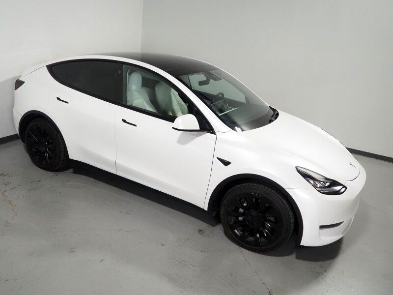 2021 Tesla Model Y Long Range AWD *TRAFFIC AWARE CRUISE CONTROL, NAVIGATION, SAFETY ALERTS, SURROUND VIEW CAMERAS, PANORAMA GLASS ROOF, HEATED SEATS/STEERING WHEEL, 20 INCH WHEELS, WIRELESS CHARGING Round Rock TX