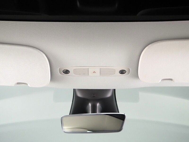 2021 Tesla Model Y Long Range AWD *TRAFFIC AWARE CRUISE CONTROL, NAVIGATION, SAFETY ALERTS, SURROUND VIEW CAMERAS, PANORAMA GLASS ROOF, HEATED SEATS/STEERING WHEEL, 20 INCH WHEELS, WIRELESS CHARGING Round Rock TX