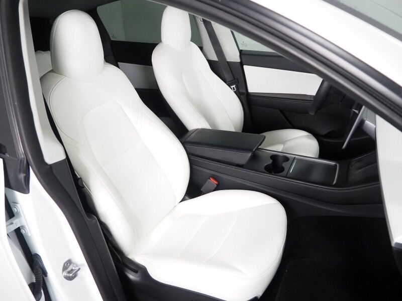 2021 Tesla Model Y Long Range AWD *TRAFFIC AWARE CRUISE CONTROL, NAVIGATION, SAFETY ALERTS, SURROUND VIEW CAMERAS, PANORAMA GLASS ROOF, HEATED SEATS/STEERING WHEEL, 20 INCH WHEELS, WIRELESS CHARGING Round Rock TX