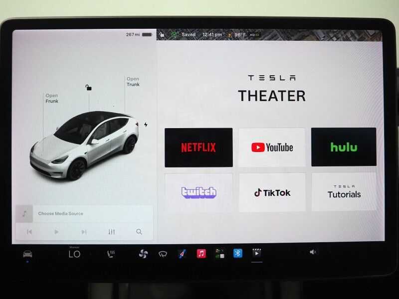 2021 Tesla Model Y Long Range AWD *TRAFFIC AWARE CRUISE CONTROL, NAVIGATION, SAFETY ALERTS, SURROUND VIEW CAMERAS, PANORAMA GLASS ROOF, HEATED SEATS/STEERING WHEEL, 20 INCH WHEELS, WIRELESS CHARGING Round Rock TX