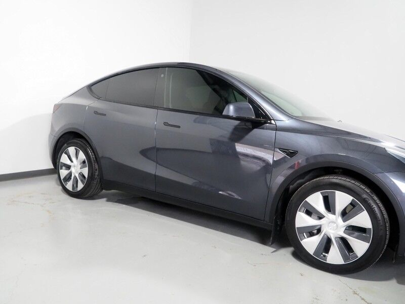 2021 Tesla Model Y Long Range AWD *TRAFFIC AWARE CRUISE CONTROL, NAVIGATION, SAFETY ALERTS, SURROUND VIEW CAMERAS, PANORAMA GLASS ROOF, HEATED SEATS/STEERING WHEEL, WIRELESS CHARGING Round Rock TX