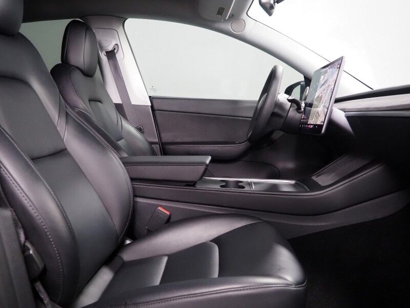 2021 Tesla Model Y Long Range AWD *TRAFFIC AWARE CRUISE CONTROL, NAVIGATION, SAFETY ALERTS, SURROUND VIEW CAMERAS, PANORAMA GLASS ROOF, HEATED SEATS/STEERING WHEEL, WIRELESS CHARGING Round Rock TX