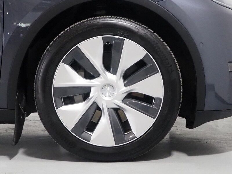 2021 Tesla Model Y Long Range AWD *TRAFFIC AWARE CRUISE CONTROL, NAVIGATION, SAFETY ALERTS, SURROUND VIEW CAMERAS, PANORAMA GLASS ROOF, HEATED SEATS/STEERING WHEEL, WIRELESS CHARGING Round Rock TX