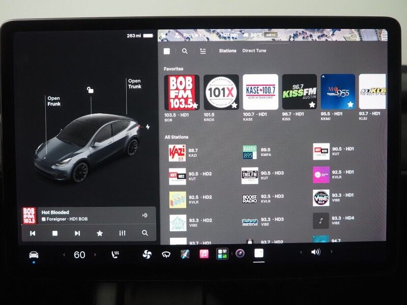 2021 Tesla Model Y Long Range AWD *TRAFFIC AWARE CRUISE CONTROL, NAVIGATION, SAFETY ALERTS, SURROUND VIEW CAMERAS, PANORAMA GLASS ROOF, HEATED SEATS/STEERING WHEEL, WIRELESS CHARGING Round Rock TX