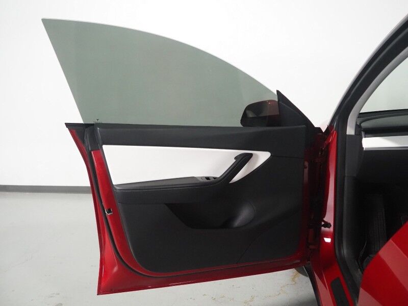2021 Tesla Model Y Long Range AWD *TRAFFIC AWARE CRUISE CONTROL, NAVIGATION, SAFETY ALERTS, SURROUND VIEW CAMERAS, PANORAMA GLASS ROOF, HEATED SEATS/STEERING WHEEL, WIRELESS CHARGING Round Rock TX