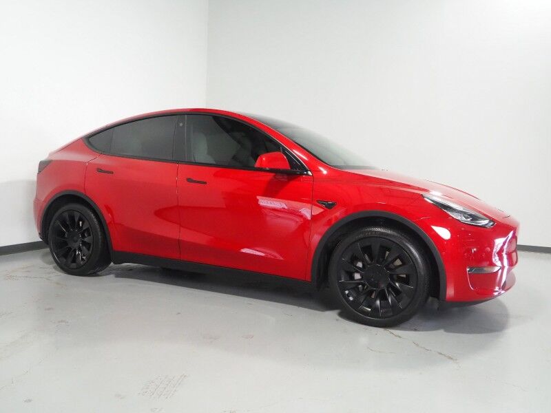 2021 Tesla Model Y Long Range AWD *TRAFFIC AWARE CRUISE CONTROL, NAVIGATION, SAFETY ALERTS, SURROUND VIEW CAMERAS, PANORAMA GLASS ROOF, HEATED SEATS/STEERING WHEEL, WIRELESS CHARGING