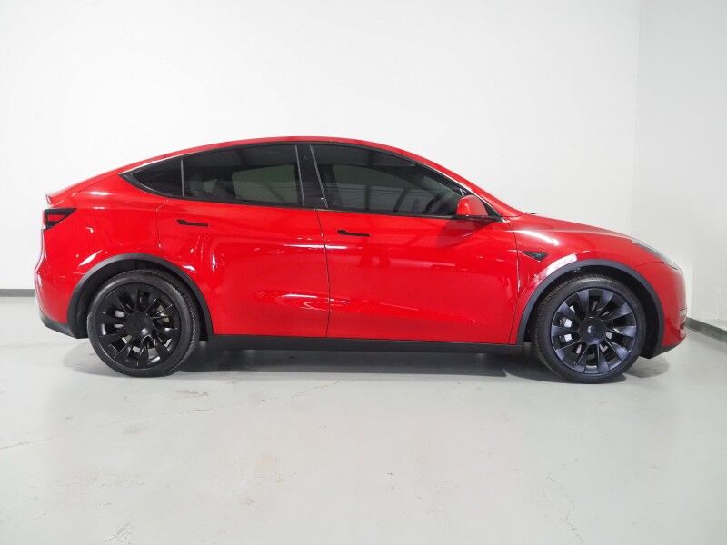 2021 Tesla Model Y Long Range AWD *TRAFFIC AWARE CRUISE CONTROL, NAVIGATION, SAFETY ALERTS, SURROUND VIEW CAMERAS, PANORAMA GLASS ROOF, HEATED SEATS/STEERING WHEEL, WIRELESS CHARGING Round Rock TX