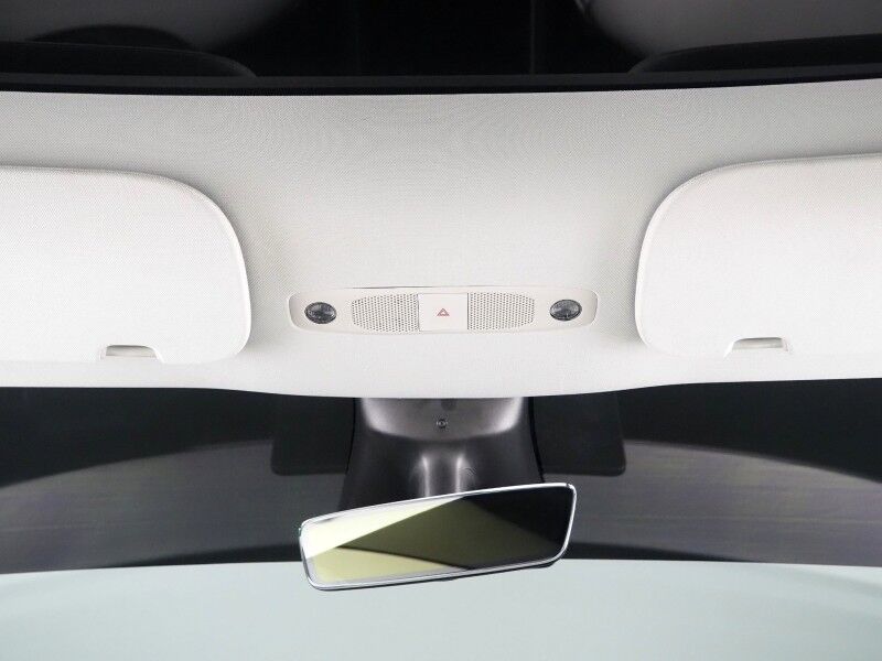 2021 Tesla Model Y Long Range AWD *TRAFFIC AWARE CRUISE CONTROL, NAVIGATION, SAFETY ALERTS, SURROUND VIEW CAMERAS, PANORAMA GLASS ROOF, HEATED SEATS/STEERING WHEEL, WIRELESS CHARGING Round Rock TX