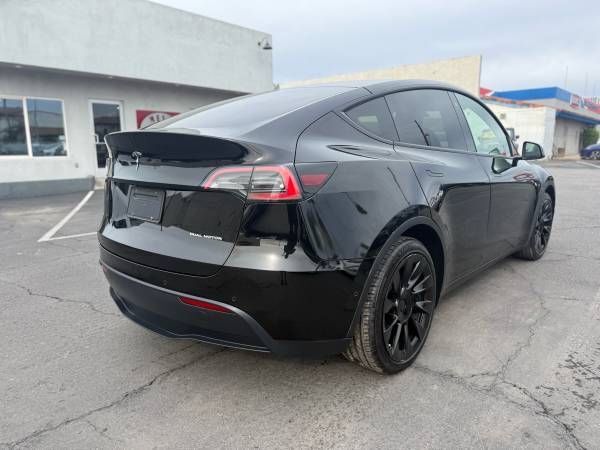 2021 Tesla Model Y Long Range Dual Motor All-Wheel Drive