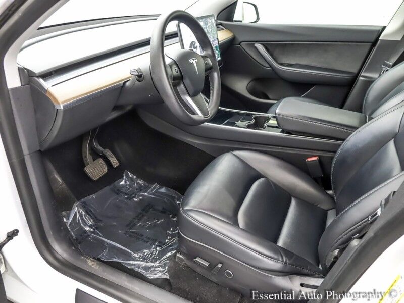 2021 Tesla Model Y Long Range PRICE INCLUDES $4000 IRS TAX CREDIT!! YOU MUST QUALIFY!! Willowbrook IL