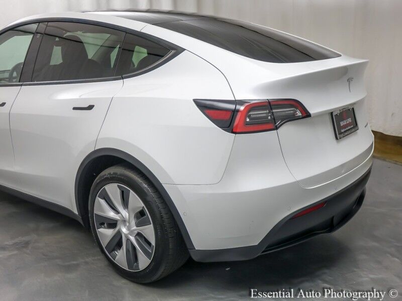 2021 Tesla Model Y Long Range PRICE INCLUDES $4000 IRS TAX CREDIT!! YOU MUST QUALIFY!! Willowbrook IL
