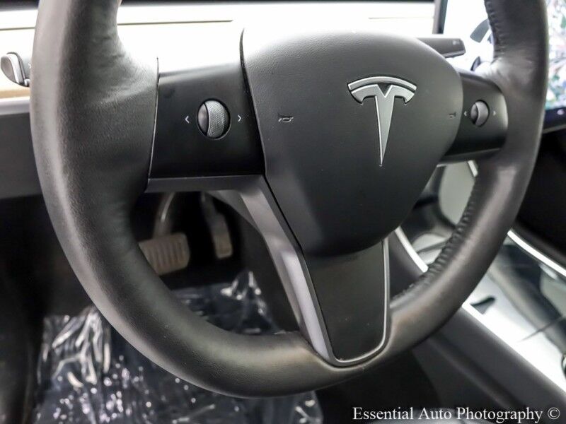 2021 Tesla Model Y Long Range PRICE INCLUDES $4000 IRS TAX CREDIT!! YOU MUST QUALIFY!! Willowbrook IL