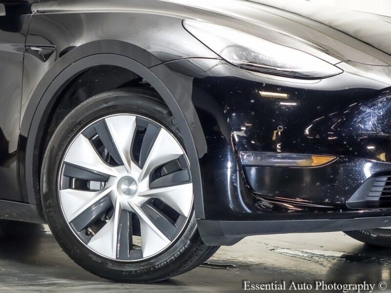 2021 Tesla Model Y Long Range PRICE INCLUDES $4000 IRS TAX CREDIT!! YOU MUST QUALIFY!! Willowbrook IL