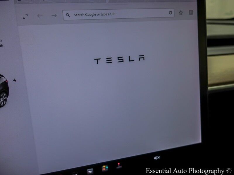 2021 Tesla Model Y Long Range PRICE INCLUDES $4000 IRS TAX CREDIT!! YOU MUST QUALIFY!! Willowbrook IL