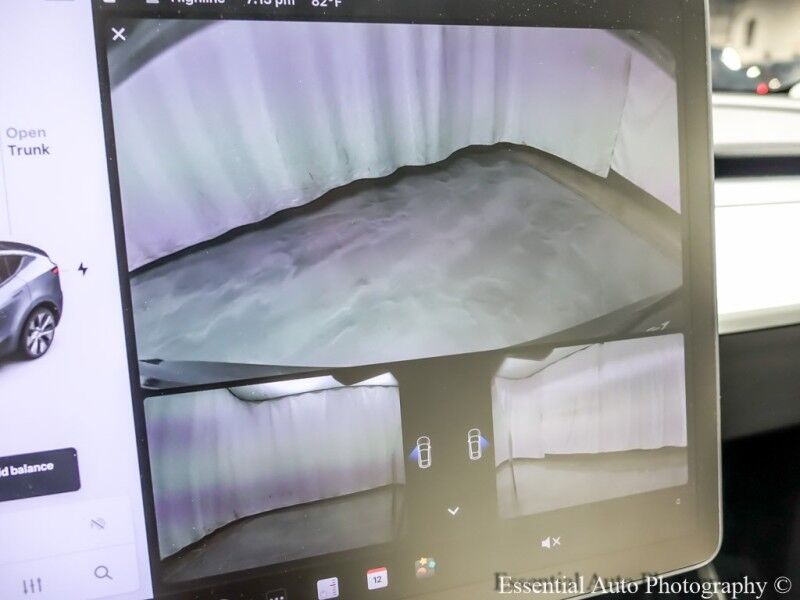 2021 Tesla Model Y Long Range PRICE INCLUDES $4000 IRS TAX CREDIT!! YOU MUST QUALIFY!! Willowbrook IL