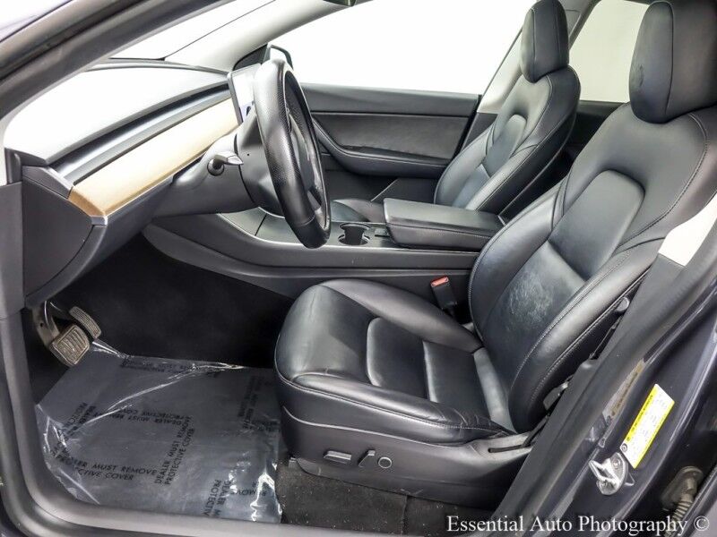 2021 Tesla Model Y Long Range PRICE INCLUDES THE $4000 FED EV TAX CREDIT. YOU MUS Willowbrook IL
