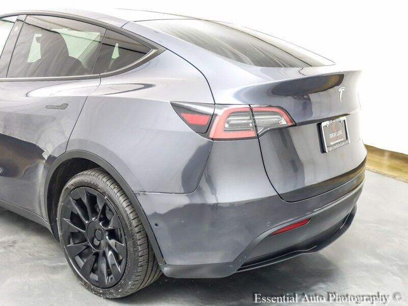 2021 Tesla Model Y Long Range PRICE INCLUDES THE $4000 FED EV TAX CREDIT. YOU MUS Willowbrook IL