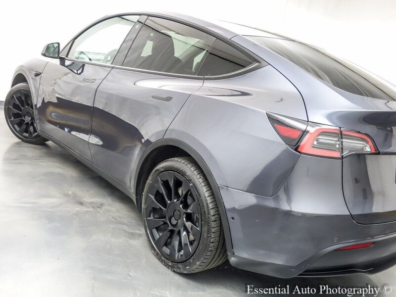 2021 Tesla Model Y Long Range PRICE INCLUDES THE $4000 FED EV TAX CREDIT. YOU MUS Willowbrook IL