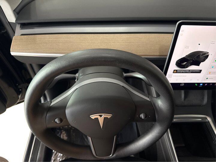 2021 Tesla Model Y Long Range Richmond Hill ON