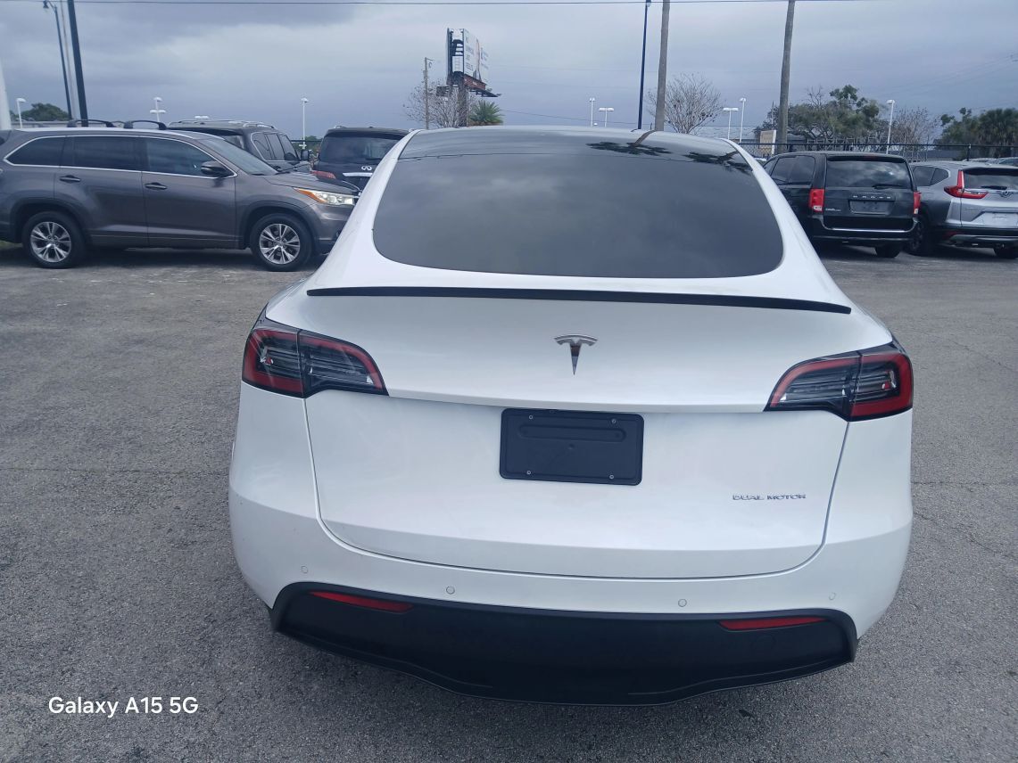 2021 Tesla Model Y Long Range Sport Utility 4D