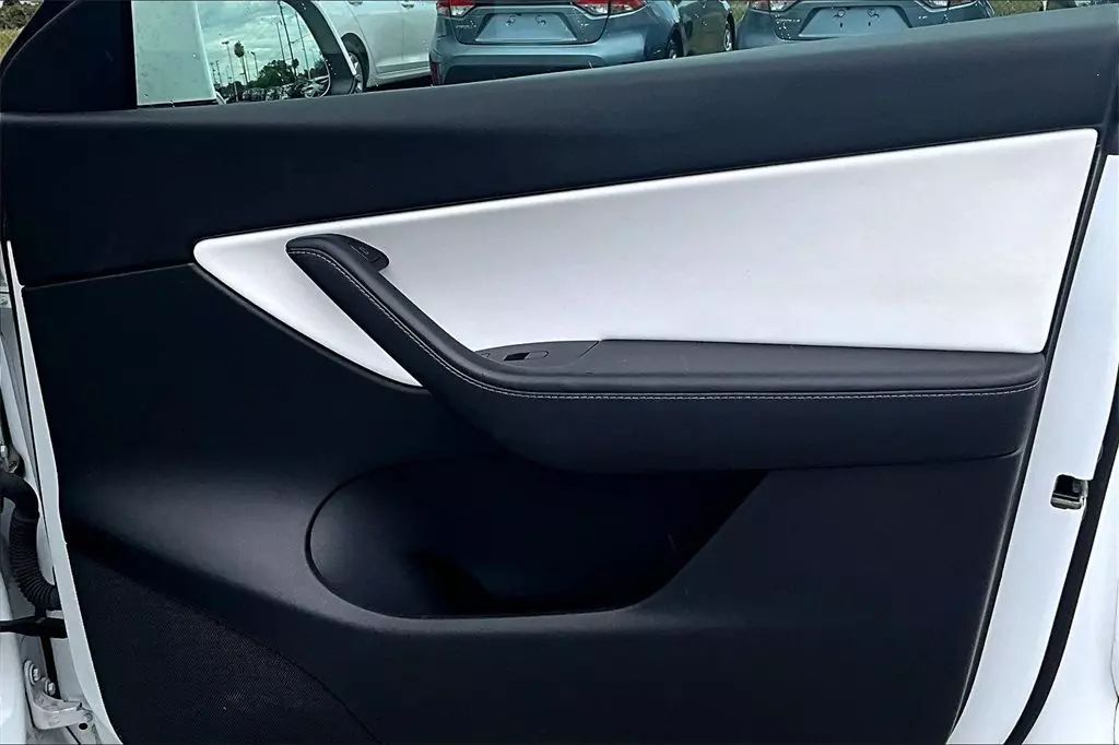 2021 Tesla Model Y Long Range Sport Utility 4D Maitland FL