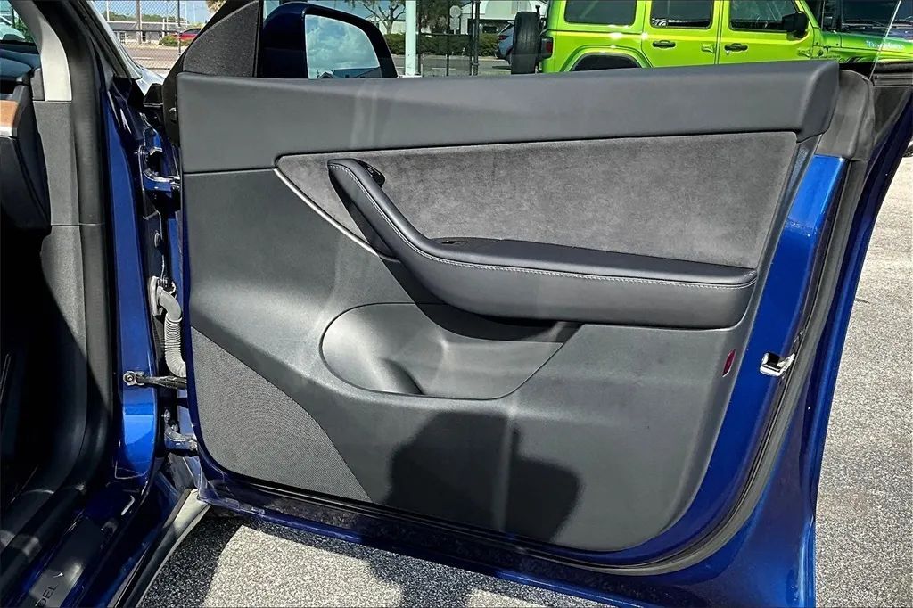 2021 Tesla Model Y Long Range Sport Utility 4D Maitland FL