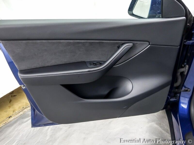 2021 Tesla Model Y Long Range Willowbrook IL