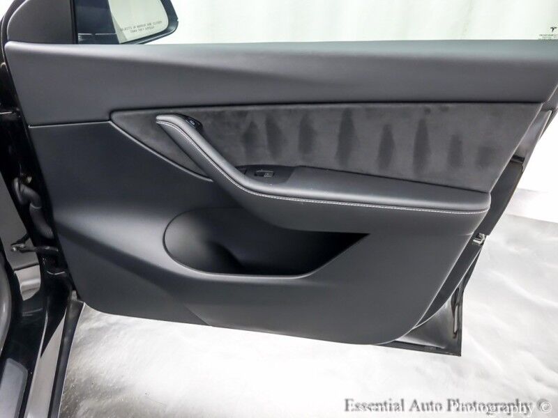 2021 Tesla Model Y Long Range Willowbrook IL