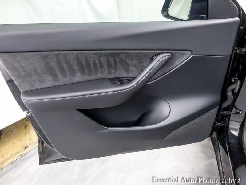 2021 Tesla Model Y Long Range Willowbrook IL