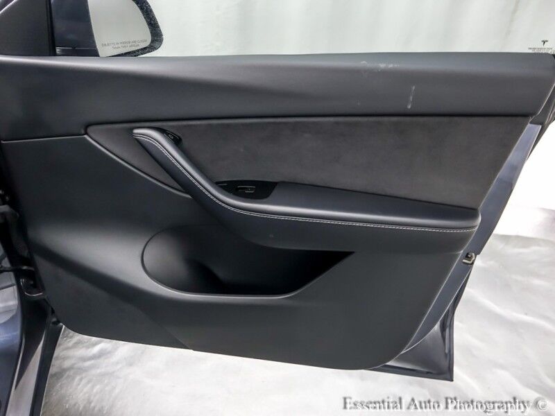 2021 Tesla Model Y Long Range Willowbrook IL