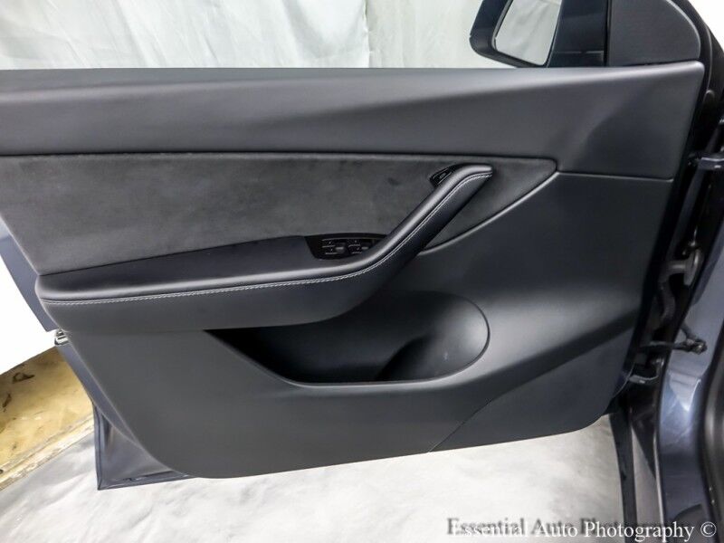 2021 Tesla Model Y Long Range Willowbrook IL