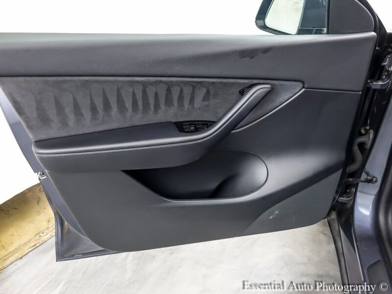 2021 Tesla Model Y Long Range Willowbrook IL