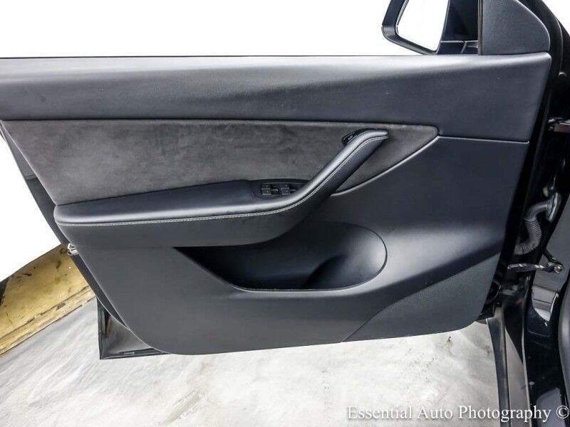 2021 Tesla Model Y Long Range Willowbrook IL